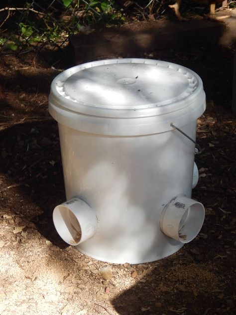 DIY Bucket Chicken Feeder (from a 5 gallon bucket!) Petting Animals, Duck Feeder, Diy Chicken Feeder, Pet Chickens Breeds, Pvc Chicken Feeder, Reban Ayam, Aesthetic Chicken, Aesthetic Farm, Chicken Aesthetic