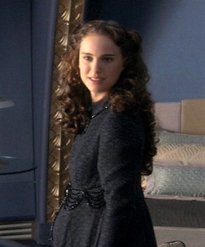 Padme Pregnant, Padme Dress, Padme Amidala Icon, Natalie Portman Star Wars, Linen Gown, Padmé Amidala, Star Wars Padme, Revenge Of The Sith, Blue Linen Dress