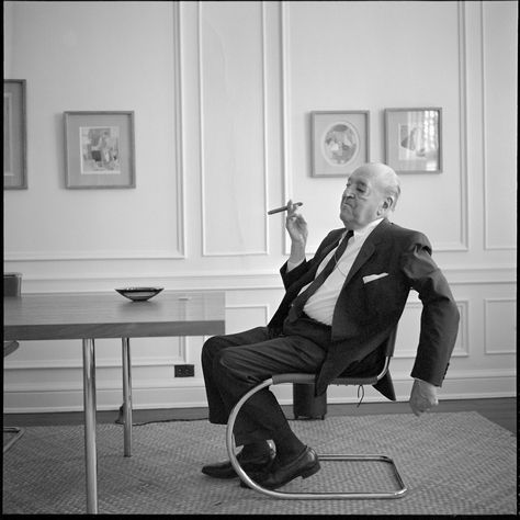 Ludwig Mies van der Rohe 27th March 1886 – 17th August 1969 Ludwig Mies van der Rohe was a revolutionary, influential architect who was a committed educator, creator of several memorable sayings &a… Brno Chair, Kenzo Tange, Modernist Furniture, Philip Johnson, Ludwig Mies Van Der Rohe, Walter Gropius, Marcel Breuer, Frank Gehry, Famous Architects