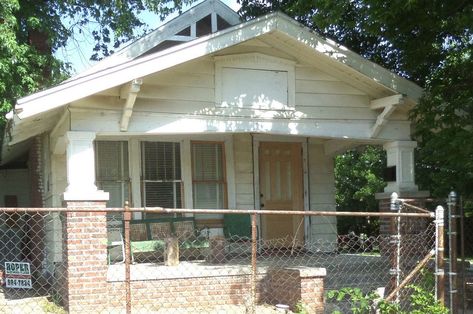 Outsiders House, S E Hinton, Se Hinton, Tulsa Time, Oklahoma Travel, American Houses, Travel Oklahoma, Carolina Beach, House Museum