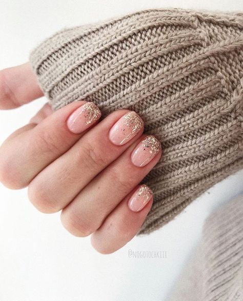 Makijaż Smokey Eye, Short Nail Designs, Summer Nails Colors, Neutral Nails, Xmas Nails, Manicure Y Pedicure, Minimalist Nails, Classy Nails, Chic Nails