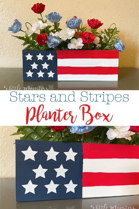 Patriotic Planters, American Flag Planter, 4th Of July Tiered Tray Decor, Military Home Decor, Patriotic Centerpieces, Diy Flower Boxes, Flag Diy, Patriotic Projects, Americana Crafts