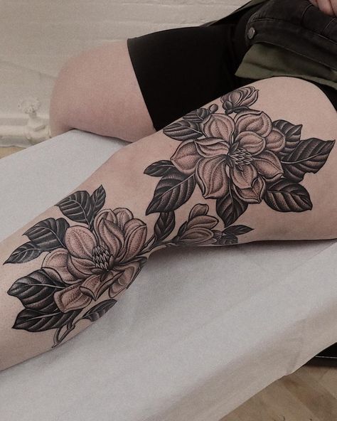 Magnolias made for Ashling’s leg - two full day sessions, lines healed. What a nice way to come back to work. The magnolia era… | Instagram Magnolia Tattoo, Line Work Tattoo, Traditional Tattoo Design, Tattoo Portfolio, Leg Sleeves, Hip Tattoo, Love Tattoos, Leg Tattoos, Flower Tattoos