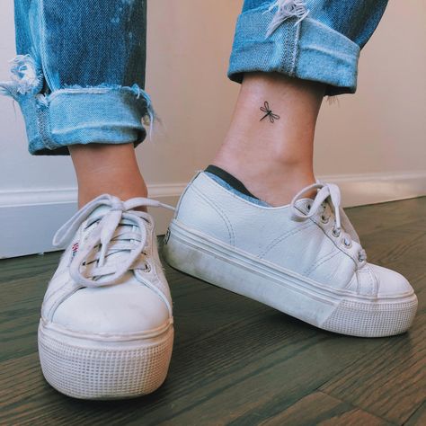 Tiny Dragonfly Tattoo Simple, Gilmore Tattoo, Gilmore Girls Tattoo, Small Dragonfly Tattoo, Girls Tattoo, Hip Tattoos Women, Sun Tattoos, Cute Tiny Tattoos, Dragonfly Tattoo