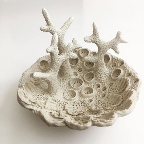 Underwater Reef, Planning Day, Coral Ocean, Coral Sculpture, Art Coquillage, Ocean Underwater, Coral Art, Ceramic Art Sculpture, Organic Ceramics