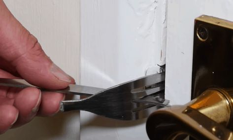 How To Lock Your Door Without A Lock, How To Lock A Door Without A Lock Diy, Diy Cupboard, Apocalypse Prep, 5 Panel Doors, Diy Lock, Door Knob Lock, Make A Door, Porch Doors