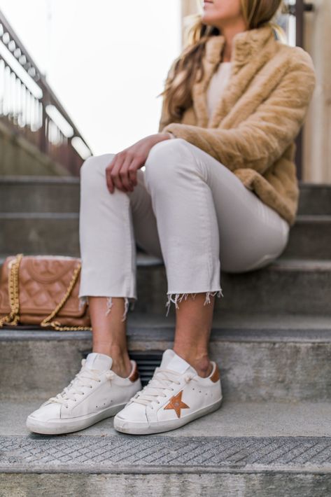 Cardigan Outfit Ideas, Plain White Sneakers, Long Cardigan Outfit, Golden Goose Sneakers Outfit, Golden Goose Outfit, Spring Jumpsuits, Athleisure Winter, 10 Ways To Wear, Keds Style