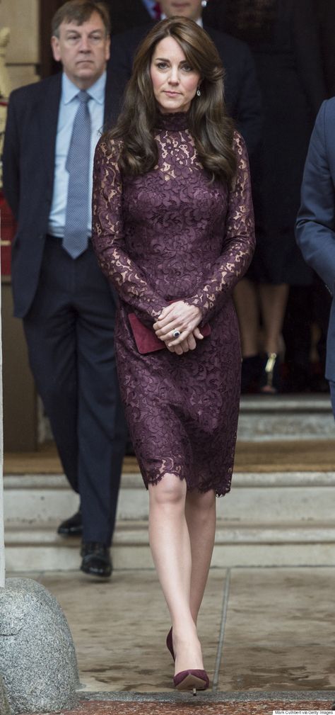 State Banquet, Purple Lace Dress, Kate Middleton Outfits, Kate Middleton Photos, Princess Kate Middleton, Kate Middleton Style, Duchess Catherine, Duchess Kate, Purple Lace