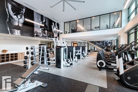 Big Gym Design, Big Home Gym Ideas, Big Gym Room, Apartment Gym Design, Luxury Apartment Gym, Big Home Gym, Gym Room Design, Home Gym Luxury, Modern Home Gym Design