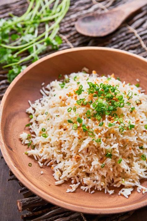 Garlic Fried Rice Filipino, Sinangag Recipe, Filipino Garlic Fried Rice, Garlic Fried Rice Recipe, Gyu Kaku, Filipino Rice, Pinoy Recipe, Garlic Pork, Recipe Rice