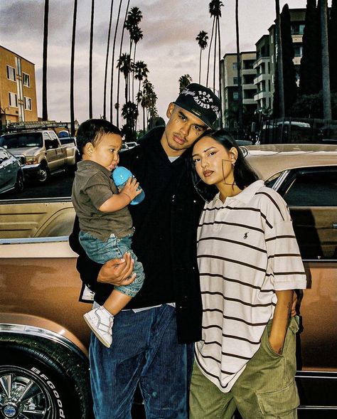 Old School Family Photoshoot, Non Traditional Family Photos, 90s Dad Aesthetic, Family Photoshoot Aesthetic, Young Parents Aesthetic, Mom And Son Aesthetic, Dads And Daughters, Mongolian People, Dad Aesthetic