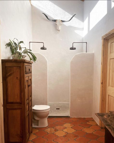 Southwestern Bathroom, Clay Horse, Modern Southwestern, Ranch House Designs, Santa Fe Style, Spanish Style Homes, Southwestern Style, Fancy Pants, Spanish Style