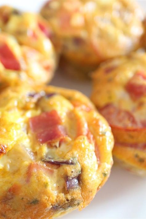 Breakfast Potluck Ideas, Scrambled Egg Muffins, Breakfast Potluck, Omelet Muffins, Egg Muffin Cups, Egg Muffins Recipe, Potluck Ideas, Egg Muffins Breakfast, Egg Muffin