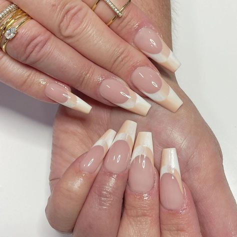 These Double Ombré French Nails Are an Optical Illusion | Allure Optical Illusion Nails, Ombré French Nails, Illusion Nails, French Manicure Ombre, Ombré French, Ombre French Nails, Nyc Nails, Ombre Manicure, Honey Blonde Hair