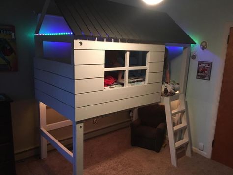 Loft Bed Diy, Kids Clubhouse, Diy Loft Bed, Bed Diy, Free Woodworking Plans, Project Plans, Woodworking Plans Free, Diy Wood, Diy Wood Projects