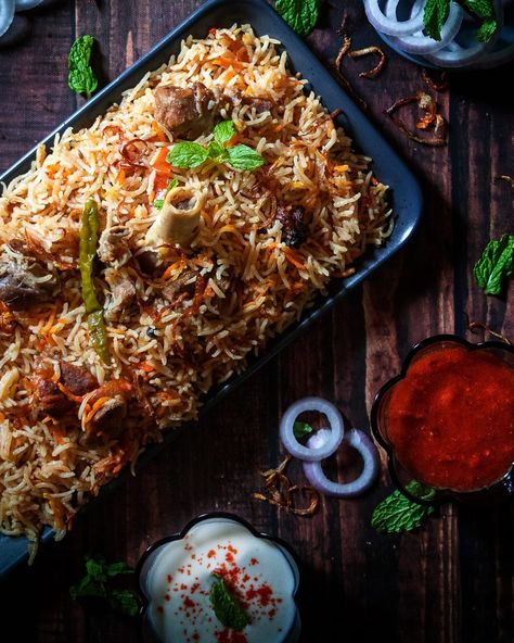 Mutton Biryani Photography, Biryani Photography, Biryani Mutton, Indian Mutton Recipes, Mutton Yakhni, Mutton Pulao, Mutton Biriyani, Lamb Biryani, Yakhni Pulao