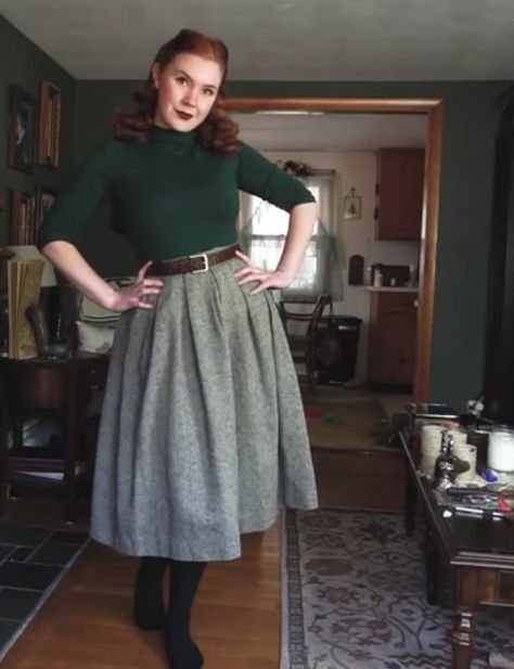 Christmas Vintage Outfit, Vintage Christmas Outfits, Rachel Maksy Outfits, Rachel Masky, Rachel Maksy, History Bounding, Academia Style, Cottagecore Outfits, Look Plus Size