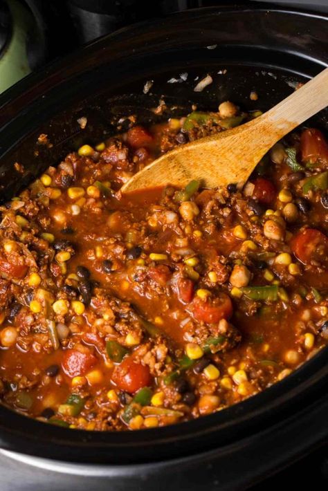 Slow Cooker Soy Chorizo Chili (Vegan, Gluten Free) - Veggie Chick Chorizo Chili Recipe, Chorizo Chili, Chili Vegan, Chorizo Soup, Soy Chorizo, Vegetarian Ideas, Texas Chili, Chicke Recipes, Crockpot Dinners