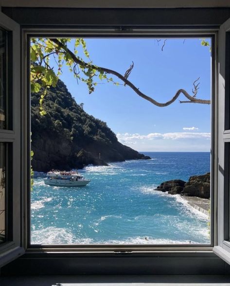 Insta Crew Italy Liguria, Italian Culture, Europe Summer, Window View, Italian Summer, Summer Feeling, Summer Dream, European Summer, Travel Inspo