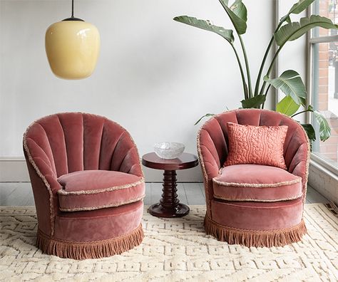 Fluffy Fringe, 1940s Hollywood, Linen Cupboard, Scallop Shell, Scallop Shells, Beautiful Chair, Antique Design, Studio Space, Cotton Velvet