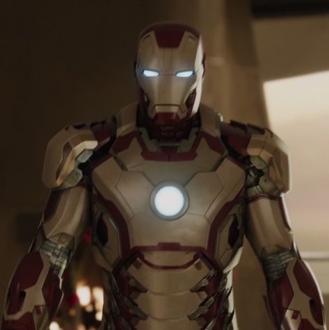 Iron Man 3 Iron Man 3, Super Heroes, Series Movies, Marvel Superheroes, Creative Projects, Marvel Dc, Marvel Comics, Iron Man, Tv Series