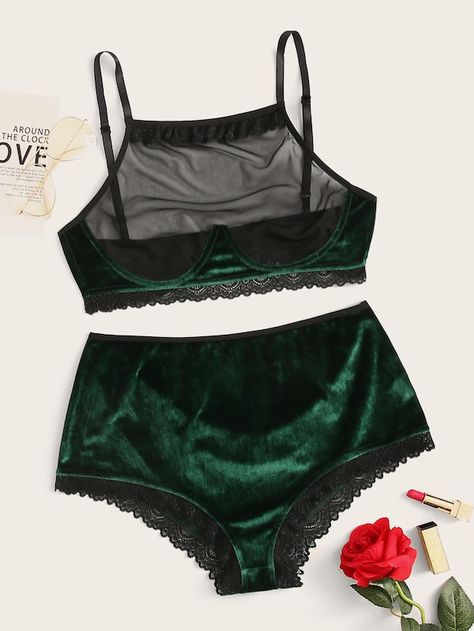 Cute Lingerie Sets, Velvet Lingerie, Plus Size Fall Fashion, Cute Lingerie, Lingerie Sets, Wedding Dresses Plus Size, Plus Size Lingerie, Shein Style, Chest Pad