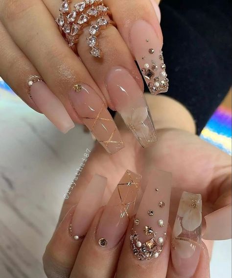 Nude Nail Designs, Nails Design With Rhinestones, Nail Designs Glitter, Pink Acrylic Nails, Elegant Nails, Square Acrylic Nails, Classy Nails, Bling Nails, Fancy Nails