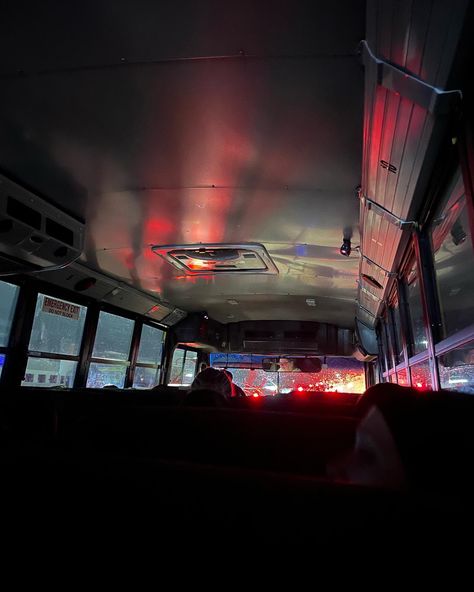 School Bus Aesthetic Grunge, School Bus Astethic, Public Bus Aesthetic, School Bus Graveyard Aesthetic, School At Night Aesthetic, 80s School Aesthetic, 80s High School Aesthetic, Dark School Morning, Sbg Aesthetics