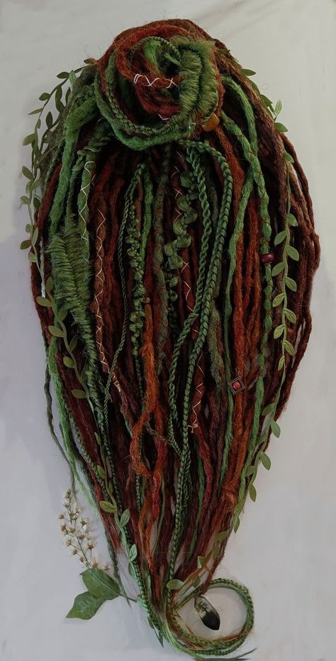 Fall Dreadlock Colors, Dreadlocks Color Ideas, Dreadlock Color Ideas, Forest Hairstyles, Dredlocs Style Woman, Braid In Dreads, Messy Dreads, Dreds Locs, Dyed Dreadlocks