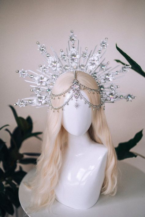 Headpiece Flower, Magic Shoes, Crown Silver, Fashion Illustration Collage, Headpiece Diy, Birthday Headband, Halo Crown, Silver Tiara, Tiara Wedding