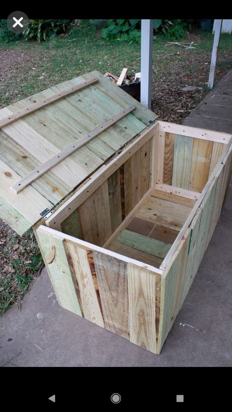 Pool storage box Deck Storage Bench, Small Outdoor Storage, Pallet Pool, Campervan Ideas, Pool Storage, Outdoor Storage Bench, Storage Bench Seating, Deck Storage, Firewood Storage