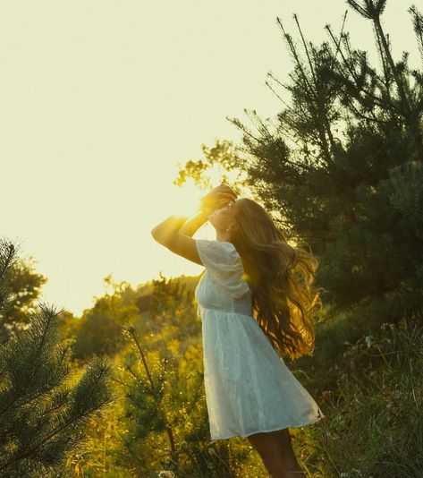 the last light of summer ✨ loved doing these senior photos so much! #authenticlovemag #unscriptedposingapp #dirtybootsandmessyhair #belovedstories #theromanticsclub #cinegrams #sarahimagazine #seniorphotos #michiganseniorphotographer #michigan #seniorinspo #777luckyfish #senioryearmagazine #cinematicphotographer #documentarystyle #visualpoetry keywords - golden hour, sunset, senior inspo, senior, senior pictures, senior photos, white dress, outfit inspo, summer, running, laughing, dancing... Golden Hour Sunset, White Dress Outfit, Summer Running, Outfit Inspo Summer, Visual Poetry, Senior Photographers, Dress Outfit, Senior Year, Senior Photos