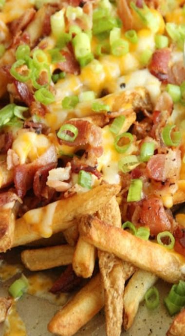 Copycat Outback Aussie Cheese Fries Copycat Outback Cheese Fries, Chill Cheese Fries, Fancy Fries, Loaded French Fries, Outback Steakhouse Recipes, Copycat Outback, Cheese Fries Recipe, Loaded Fries, Fries Recipe