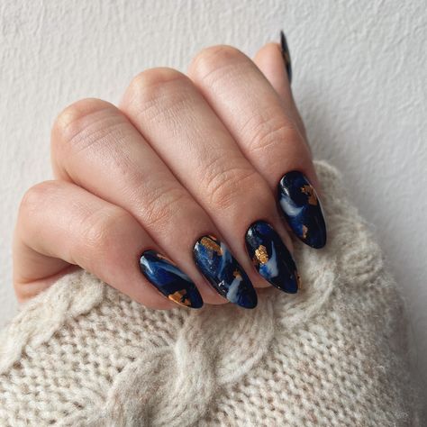 Dark gel polish, summer nails, winter nails, diy easy nails rubber base gel polish color cute nails 2023 nails Navy Blue Fall Nail Designs, Midnight Blue Nails Design, Fall Nails Navy, Navy Blue Nail Designs, Dark Color Nails, November Nails Fall, Ball Nails, Nail Journey, Winter Nail Ideas