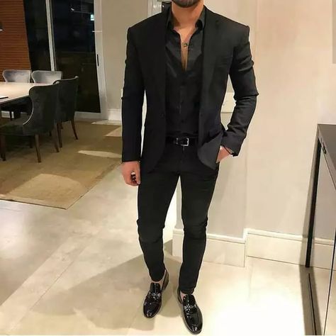 Suits Groomsmen, Mens Wedding Suits, All Black Suit, Prom Suits For Men, Man Suits, Black Outfit Men, Cheap Suits, Blazer Outfits Men, Black Suit Men