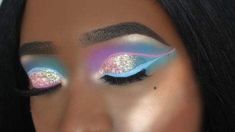 Easy Unicorn Makeup, Makeup Unicorn, Diy Unicorn Costume, Unicorn Makeup Halloween, Fantasy Make-up, Wet N Wild Makeup, Halloween Eye Makeup, Unicorn Makeup, Unicorn Halloween