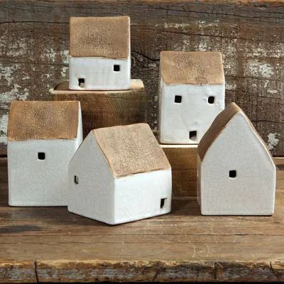 Ceramic Cottage, Minimal Garden, Cottage Village, Holiday Houses, Wood Houses, Small Wooden House, Cottage Crafts, Pottery Houses, Clay Things