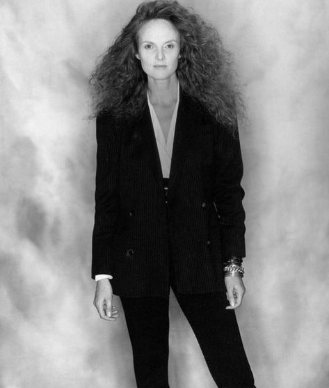 This makes me want to bring back the Eighties (words I never thought I would say). Grace Coddington 📷 Terence Donovan, 1987. #eighties… Grace Coddington, Women's Blazer, The Way, Bring It On, Blazer, Black And White, My Style, Instagram Posts, Hair