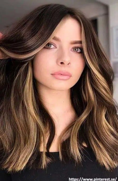 40 Cool Peekaboo Hair Color & Highlight Ideas for 2023 Caramel Peekaboo Highlights, Peekaboo Hair Colors, Peekaboo Highlights, Hairstyles Winter, Long Hairdos, Peekaboo Hair, Hairstyles Wavy, Hairstyle Bun, Hairstyles Curls