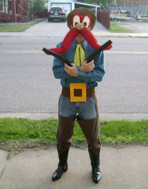 Diy Looney Tunes Costume, Looney Tunes Halloween Costumes Couple, Looney Tunes Couple Costume, Diy Bugs Bunny Costume, Looney Tunes Costume, Homecoming 2022, Senior Week, Halloween Costumes 2014, Yosemite Sam