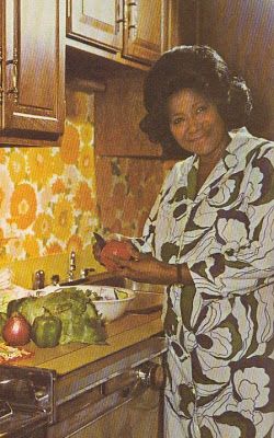 Cookbook Of The Day: Mahalia Jackson Cooks Soul Mahalia Jackson, Red Beans And Rice, Beans And Rice, Black Entertainment, Gospel Singer, Vintage Black Glamour, Black Music, Black Art Pictures, Red Beans