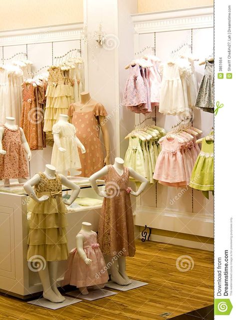 Childrens Boutique Ideas, Baby Store Display, Kids Clothing Store Design, Expensive Kids Clothes, Shop Image, Clothing Store Displays, Clothing Store Interior, Clothing Store Design, Childrens Clothing Stores