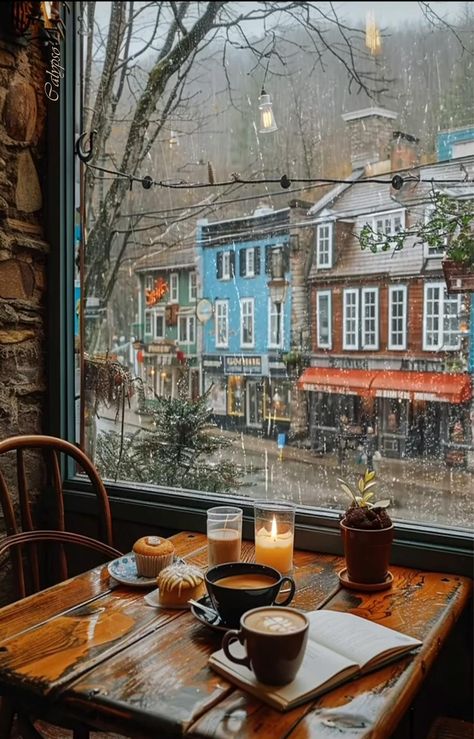 Rain Morning Aesthetic, Coffee And Rain Aesthetic, Cosy Rainy Day, Rainy Day Coffee, Raining Aesthetic, Mabul Island, Rainy Aesthetic, Rain And Coffee, Dream Bakery