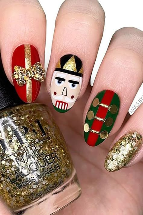 Nail Noel, Nail Art Noel, Thanksgiving Nail Designs, Thanksgiving Nail Art, Thanksgiving Nail, Floral Nail Designs, Cute Christmas Nails, Fall Acrylic Nails, Christmas Nail Art Designs