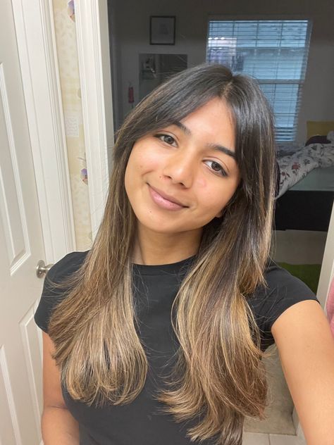 Balayage On Dusky Skin, Dark Brown Hair With Wispy Curtain Bangs, Brown Highlights Indian Hair, Balayge Curtain Bangs Dark Hair, Bangs And Balayage Brunettes, Hair Color With Highlights For Morena, Indian Curtain Bangs, Indian Dyed Hair, Curtain Bangs Indian Hair