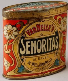 Small Cigars, Tin Can Alley, Retro Packaging, Antique Tins, Vintage Containers, Lata Vintage, Vintage Packaging, Tin Cans, Biscuit Tin