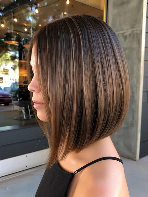 Long Bob Straight Hair, Lob Haircut Thick Hair, The Lob Haircut, Lob Haircut Straight, Trendy Bob Haircuts, Lob Haircut With Bangs, The Lob, Lob Cut, Mushroom Hair