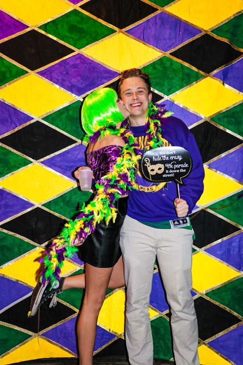 Mardi Gras Date Party Sorority, Mardi Gras Sorority, Date Party Sorority, Mardi Gras Date, Sorority Date Party, Mardi Gras Photos, Tri Delta, Delta Gamma, Pretty Pins