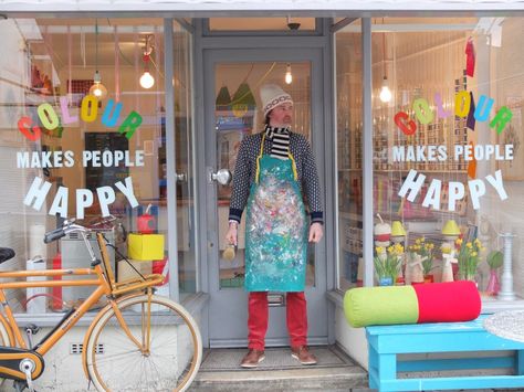 Pottery Window Display, Rainbow Window Display, Art Store Design, Cute Store Fronts, Store Front Ideas, Art Shop Design, Store Front Design, Workshop Painting, Happy Store