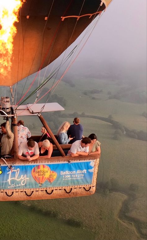 hot air balloon, adventure, couple, couple goals, couple date ideas, couple adventures, adventure, nature, photography, Byron bay, Australia, summer bucket list, summer aesthetic, couple pics, couple aesthetic, instagram Inspo, air balloon, flying, go pro Traveling With Partner Aesthetic, Carnival Date Aesthetic Couple, Hot Air Balloon Date, Hot Air Balloon Elopement, Hot Air Balloon Ride Aesthetic, Hot Air, Hot Air Balloon, Air Balloon, Balloons